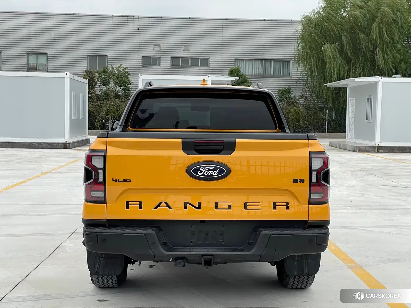 Ford Ranger 2024 Yellow/orange из Китая, фото 3