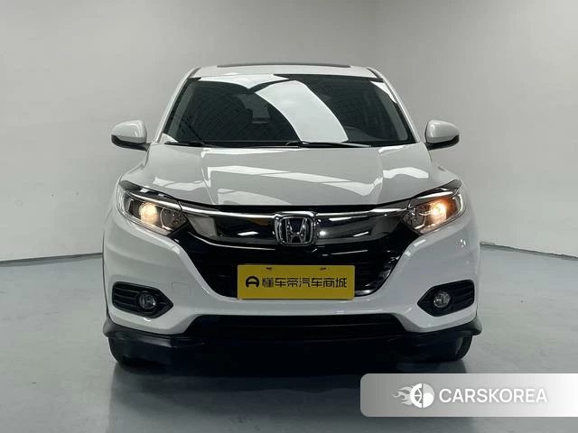 Honda Vezel 2021 Белый из Китая, фото 3