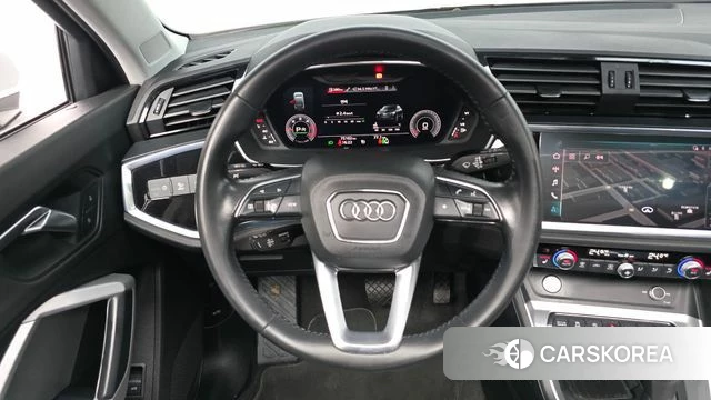 Audi Q3 (F3) 2020 Белый из Кореи, фото 3
