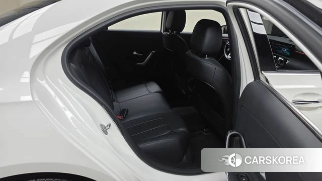 Mercedes-Benz A-Class W177 2022 Белый из Кореи, фото 3
