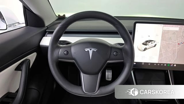 Tesla Model 3 2020 Белый из Кореи, фото 3