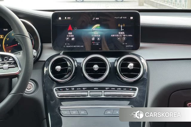 Mercedes-Benz GLC 2023 Белый из Китая, фото 3