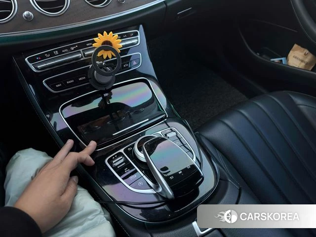 Mercedes-Benz E-Class W213 2018 Белый из Кореи, фото 3