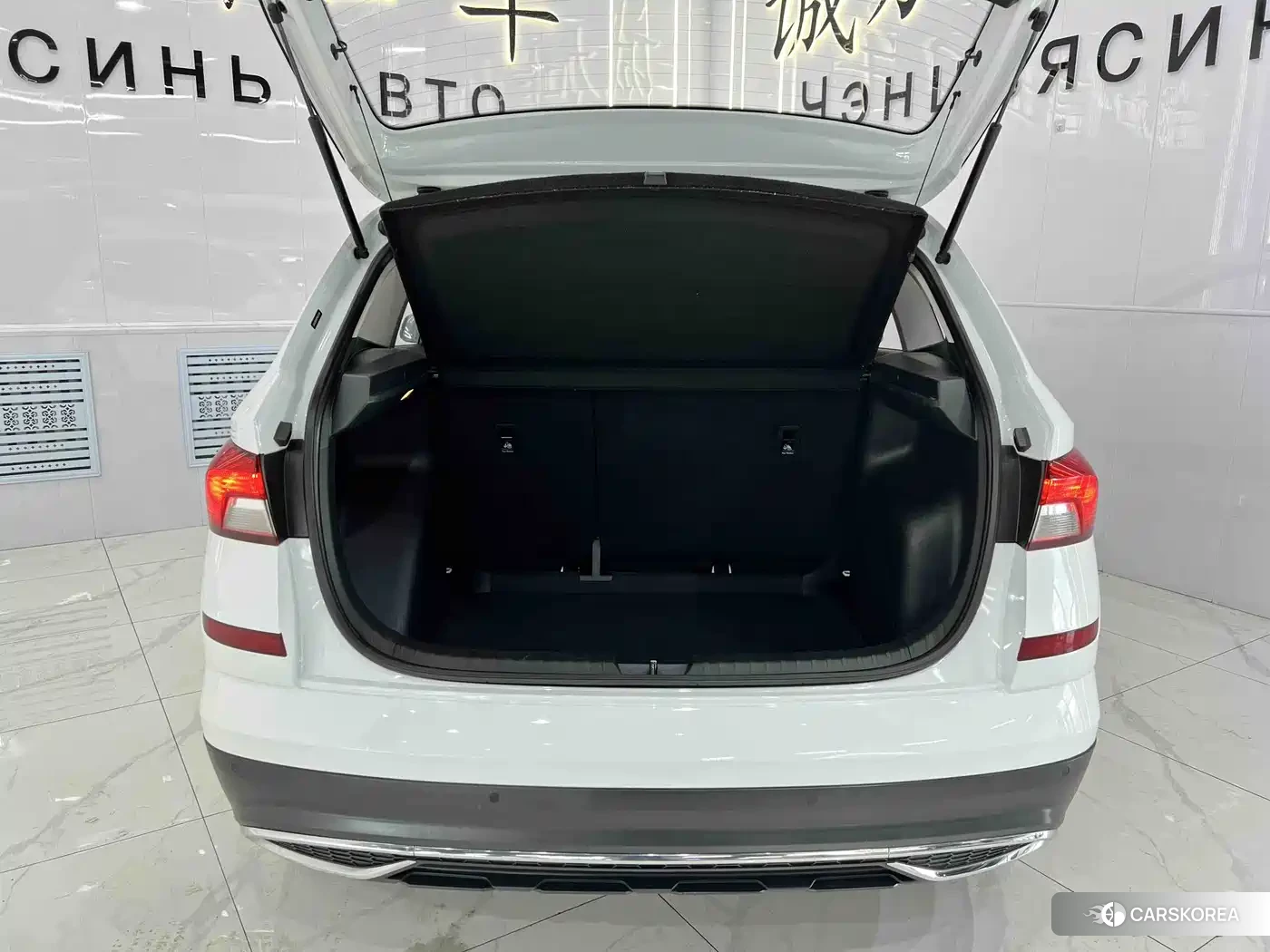 Skoda Kamiq 2023 Белый из Китая, фото 3