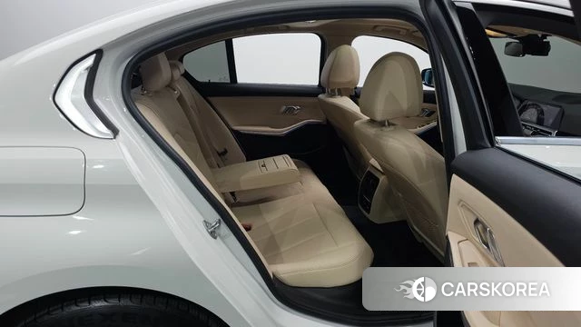 BMW 3 Series (G20) 2019 Белый из Кореи, фото 3