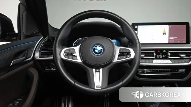 BMW iX3 2023 Белый из Кореи, фото 3