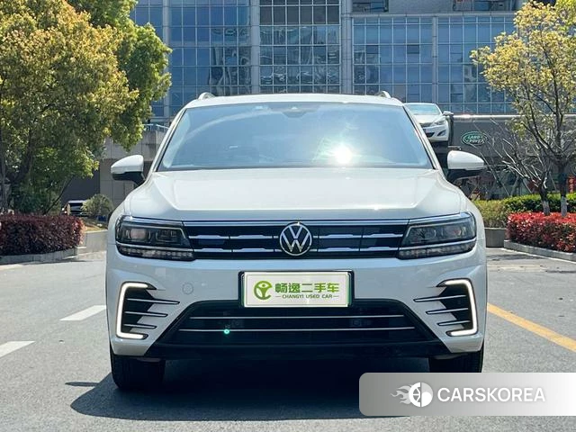 Volkswagen Tiguan L 2021 Белый из Китая, фото 3