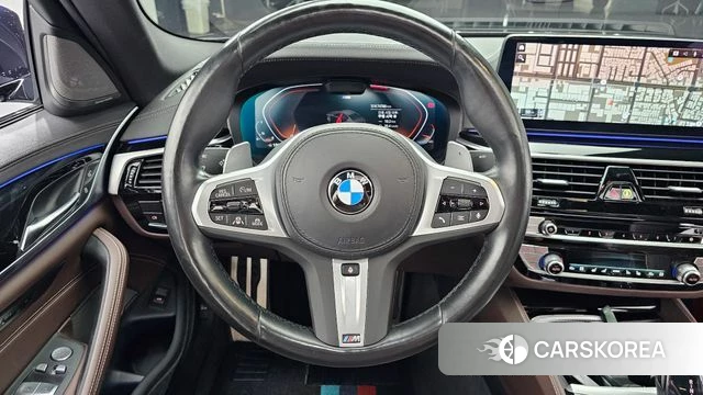 BMW 5 Series (G30) 2022 Черный из Кореи, фото 3