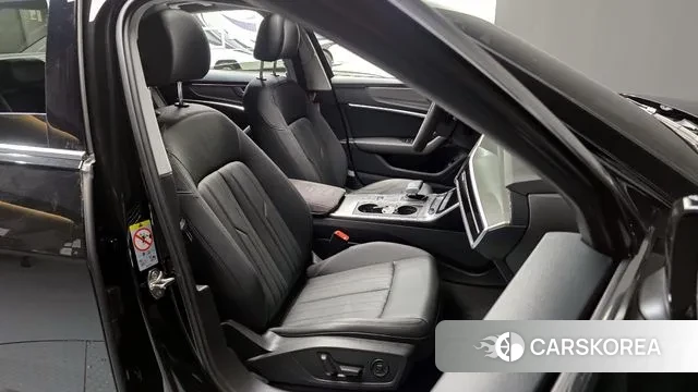 Audi A6 (C8) 2021 Черный из Кореи, фото 3