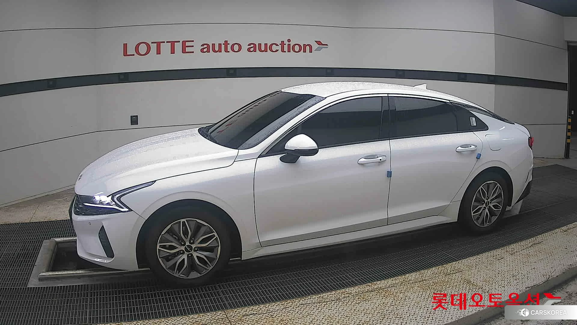 Kia K5 Hybrid 2023 Snow White Pearl из Кореи, фото 3