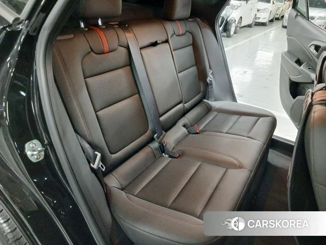 Chevrolet (GM Daewoo) Trax Crossover 2023 Черный из Кореи, фото 3