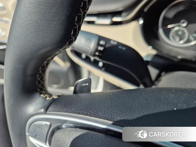 Genesis GV70 2023 Белый из Кореи, фото 3