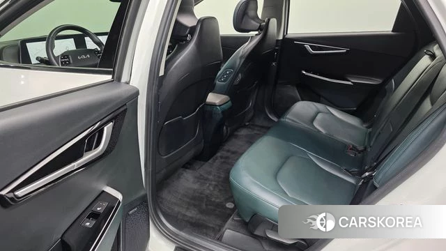 Kia EV6 2023 Белый из Кореи, фото 3