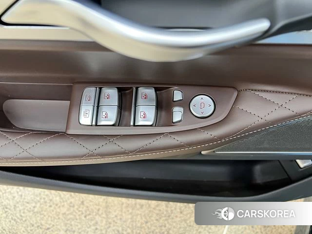 BMW 7 series 2020 Черный из Китая, фото 3