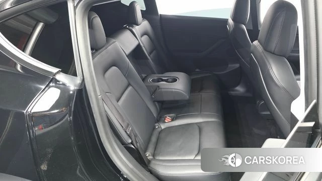 Tesla Model Y 2021 Черный из Кореи, фото 3