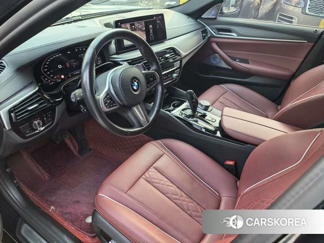 BMW 5 series 2021 Черный из Китая, фото 3