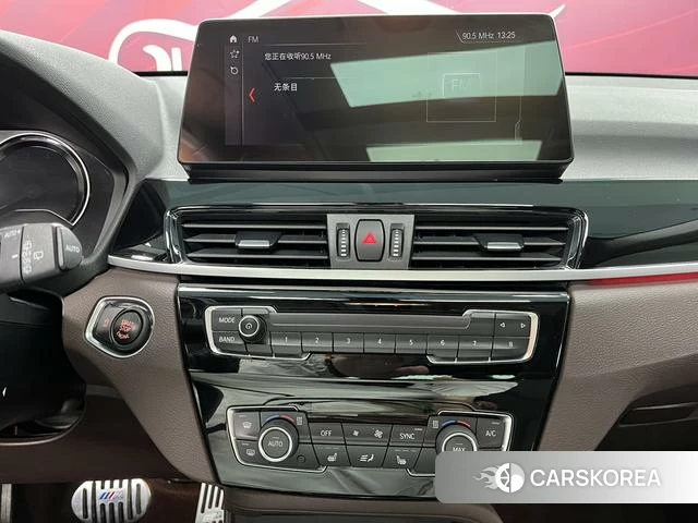 BMW X1 2021 Темно-серый из Китая, фото 3