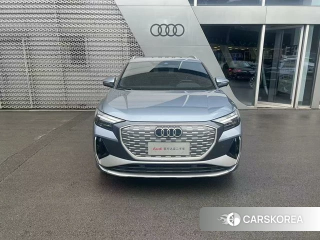 Audi Q4 2023 Синий из Китая, фото 3