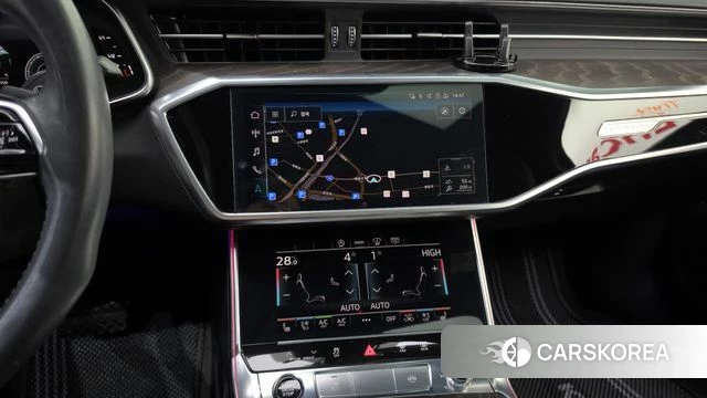 Audi A6 (C8) 2021 Белый из Кореи, фото 3