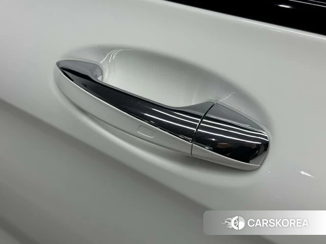 Mercedes-Benz GLC 2021 Белый из Китая, фото 3