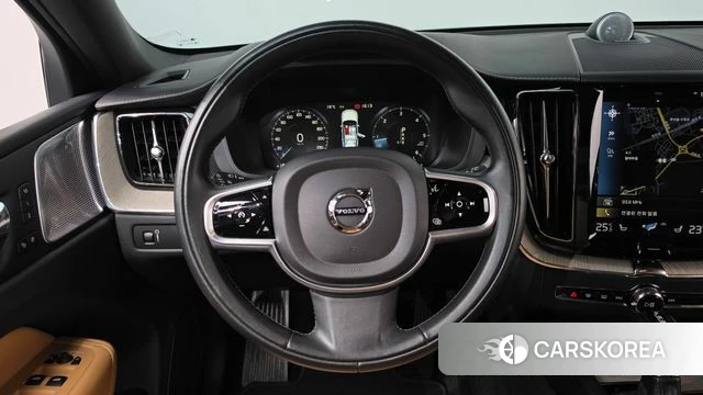Volvo XC60 second Generation 2018 Серый из Кореи, фото 3