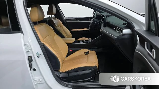 Kia K5 3rd generation 2023 Белый из Кореи, фото 3
