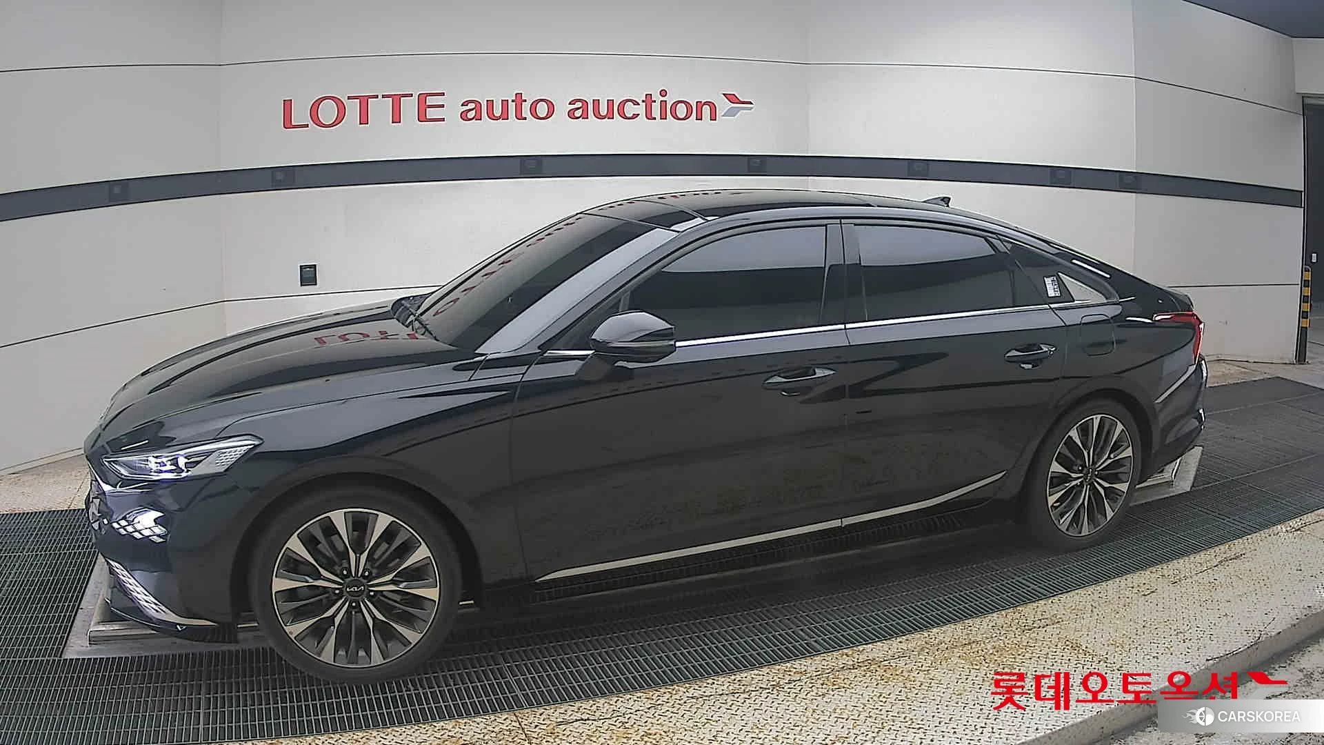 Kia K8 2022 Aurora Black Pearl из Кореи, фото 3