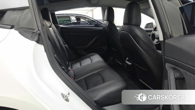 Tesla Model 3 2021 Белый из Кореи, фото 3