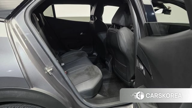 Peugeot 2008 Second generation 2021 Серый из Кореи, фото 3