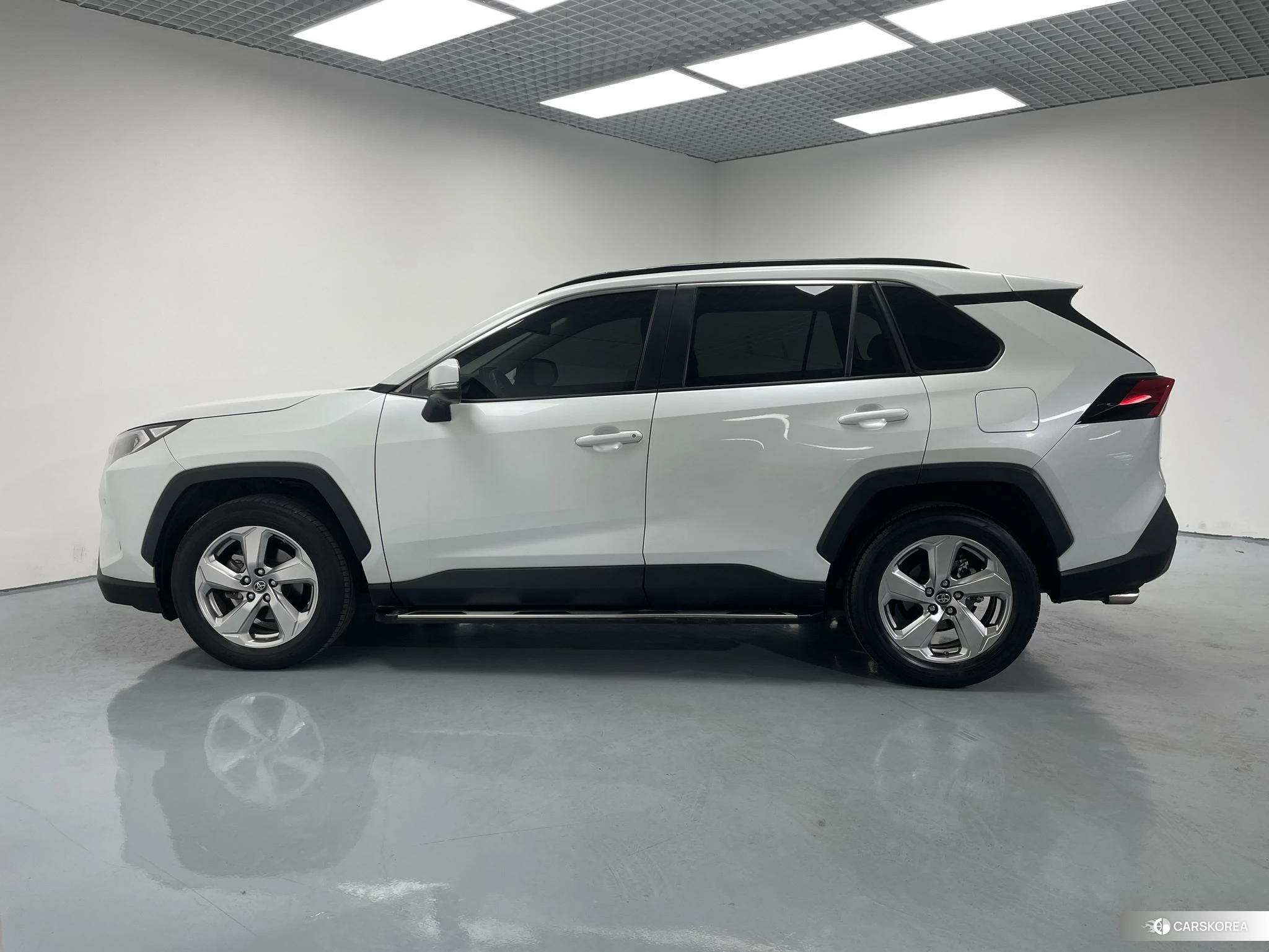 Toyota RAV4 2021 Белый из Китая, фото 3