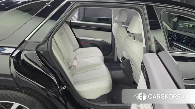 Hyundai Grandeur Hybrid (GN7) 2023 Черный из Кореи, фото 3