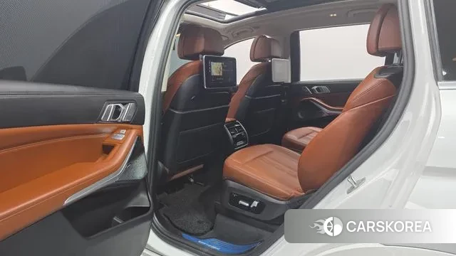 BMW X7 (G07) 2021 Белый из Кореи, фото 3