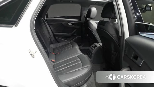 Audi A4 (B9) 2018 Белый из Кореи, фото 3