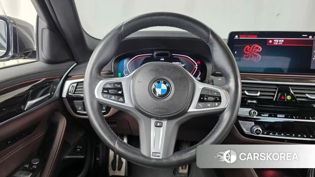 BMW 5 Series (G30) 2022 Серый из Кореи, фото 3