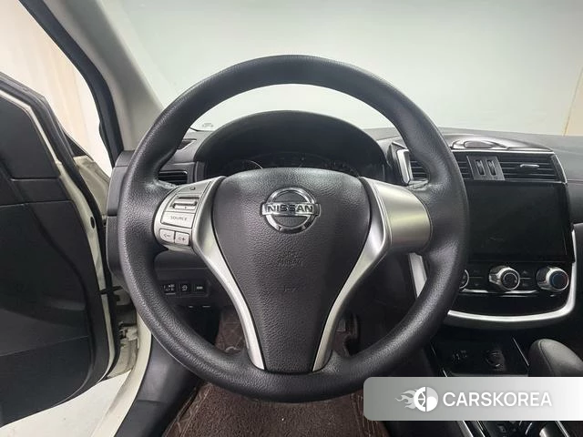 Nissan Tiida 2021 Белый из Китая, фото 3