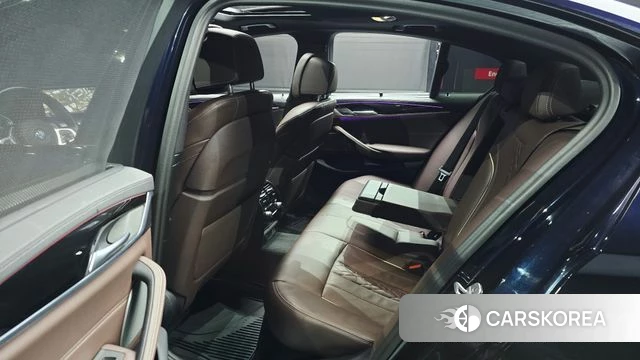 BMW 5 Series (G30) 2023 Черный из Кореи, фото 3