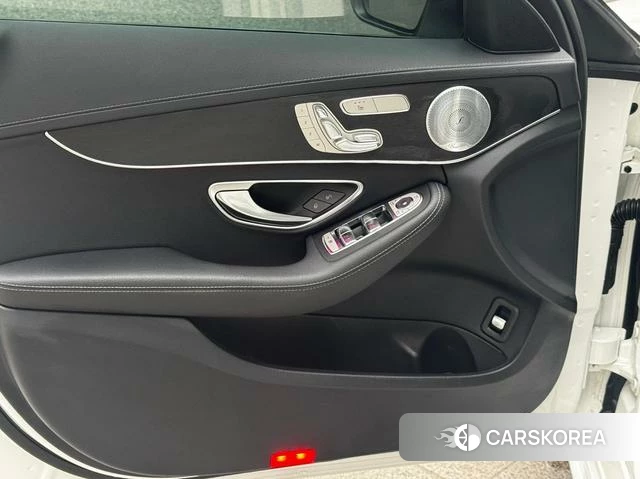 Mercedes-Benz C-class 2021 Белый из Китая, фото 3