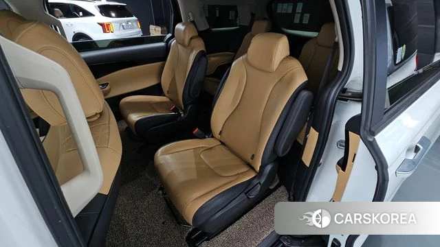 Kia Carnival 4th generation 2023 Белый из Кореи, фото 3