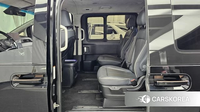 Hyundai Staria 2022 Черный из Кореи, фото 3