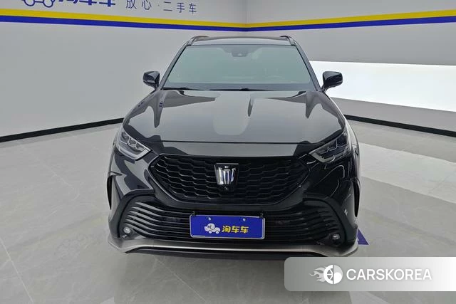 Toyota Crown 2023 Черный из Китая, фото 3
