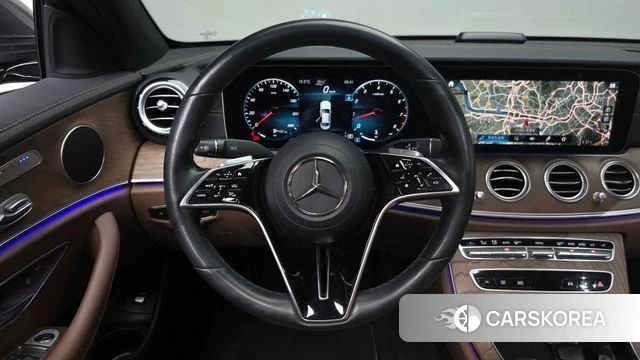 Mercedes-Benz E-Class W213 2022 Серый из Кореи, фото 3