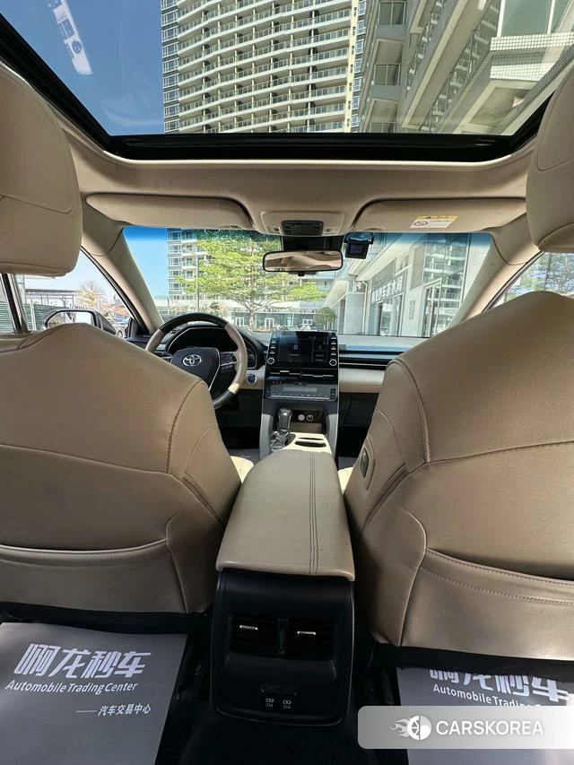 Toyota Avalon 2021 Белый из Китая, фото 3