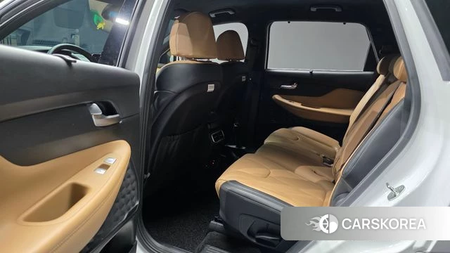 Hyundai The New Santa Fe 2023 Белый из Кореи, фото 3