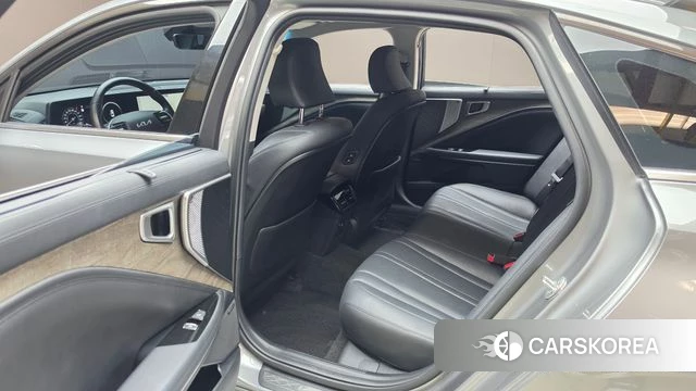Kia K8 2022 Серебристо-серый из Кореи, фото 3