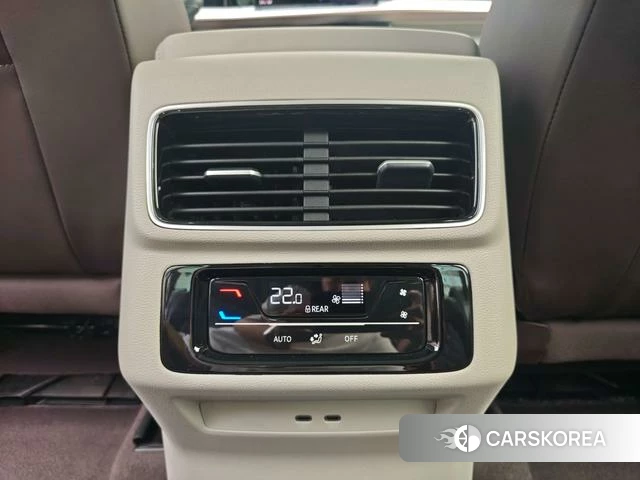 Volkswagen Tavendor 2024 Черный из Китая, фото 3