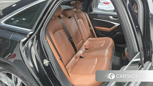 Audi A6 (C8) 2022 Черный из Кореи, фото 3