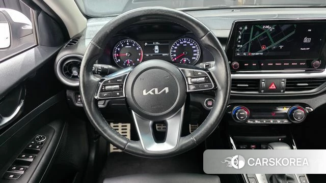 Kia The New K3 2nd generation 2022 Белый из Кореи, фото 3