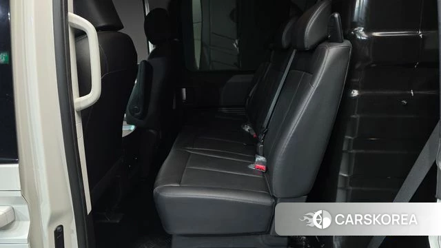 Hyundai Staria 2024 Белый из Кореи, фото 3