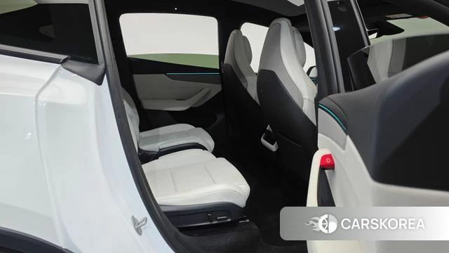 Tesla Model Y 2026 Белый из Кореи, фото 3