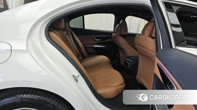 Mercedes-Benz E-Class W214 2025 Белый из Кореи, фото 3
